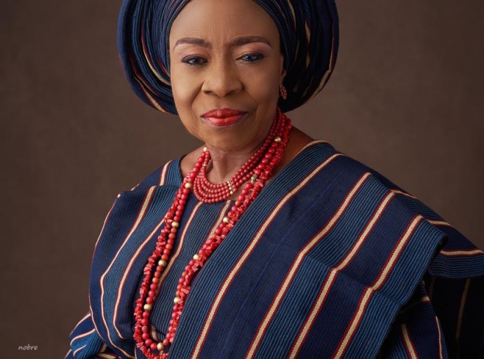 APC Ogun East Senatorial district felicitates with Olasubomi Okeowo as he celebrates mother at 70