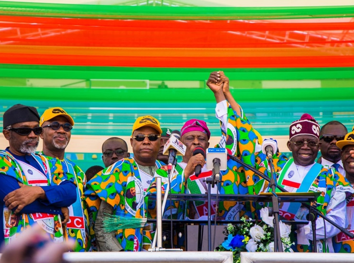 Tinubu campaigns in Ogun,Vows to end fuel scarcity,unemployment